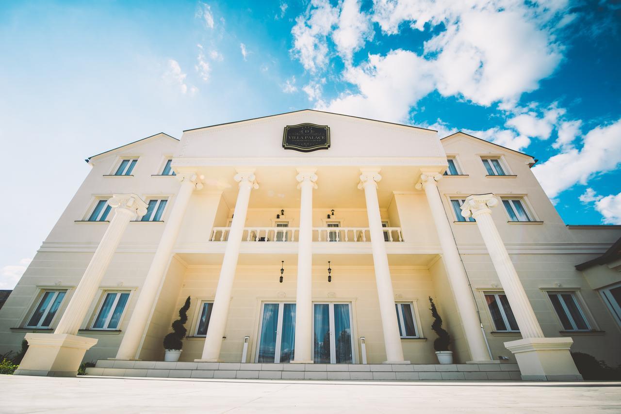 Villa Palace Нови-Сад Экстерьер фото